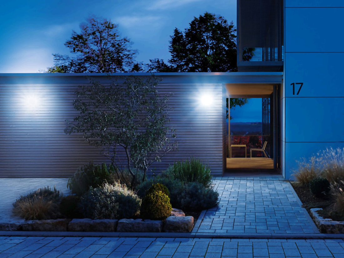 Nástěnný reflektor bez senzoru XLED PRO 240 antracit, 19,3W, 3000K