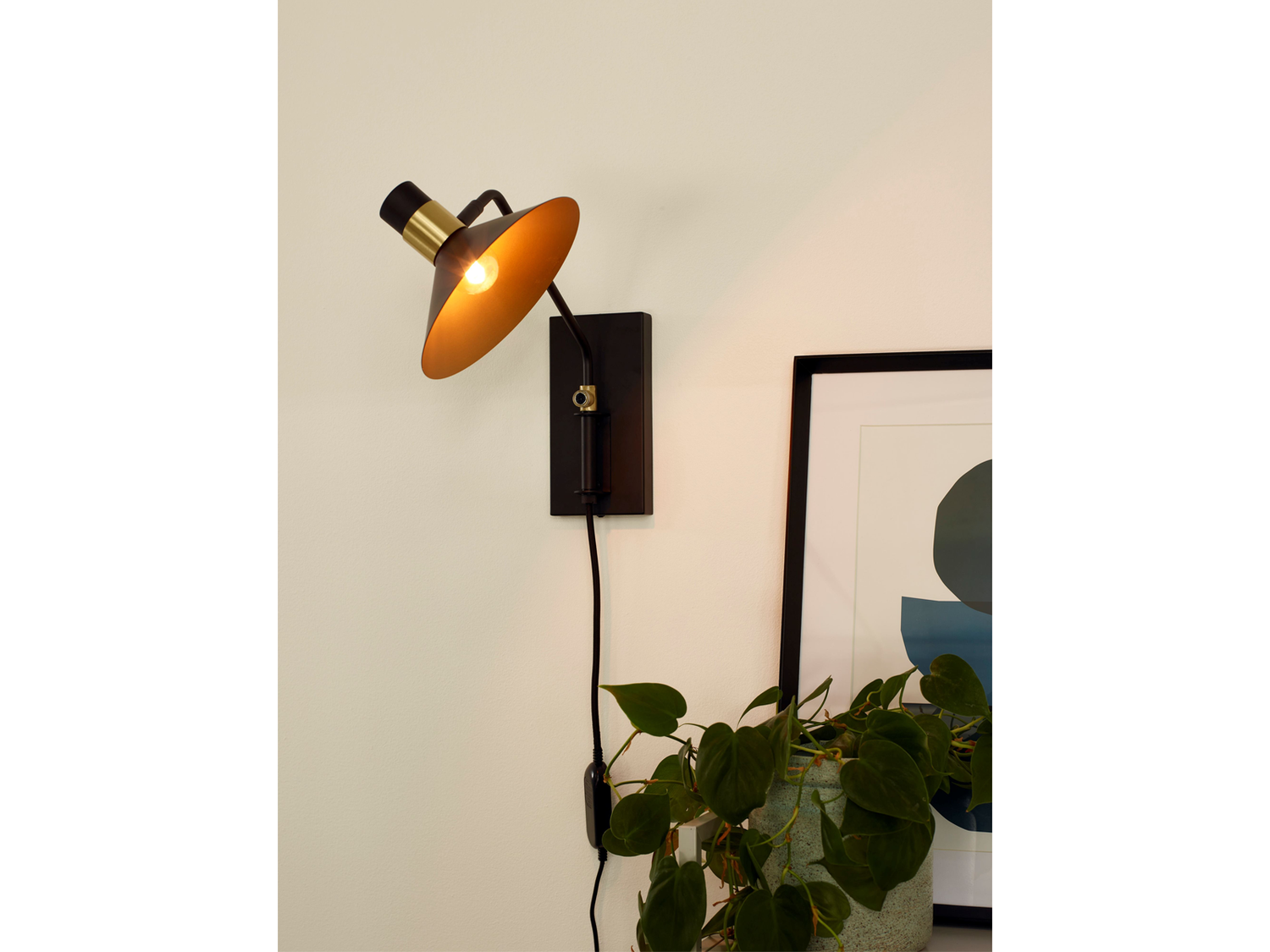Nástěnná lampa Pepijn, černá, E14, 47cm