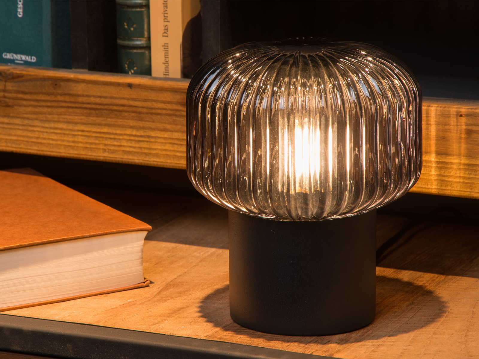Stolní lampa Jany, černá, E14, ø16cm