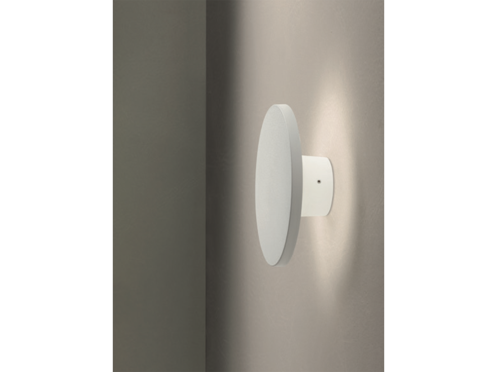 Nástěnné LED svítidlo Aura matně bílé, 8W, 3000K, ø16,5cm