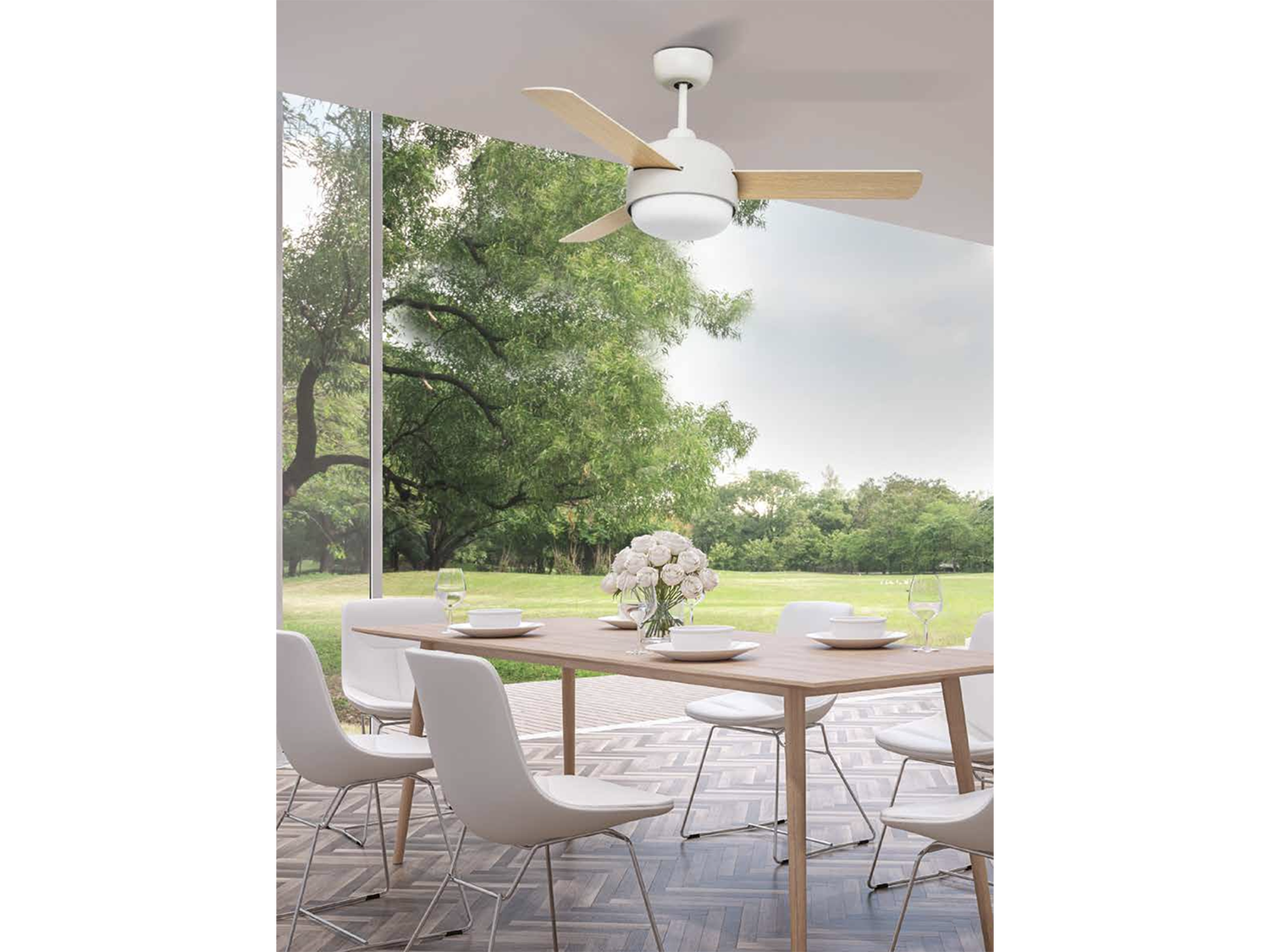 Stropní AC ventilátor s LED osvětlením, bílá, přírodní/bílé lopatky ø107cm