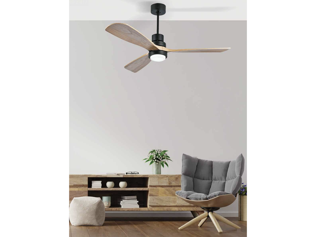 Stropní DC ventilátor s LED osvětlením, matně černá, přírodní dřevo, ø132cm