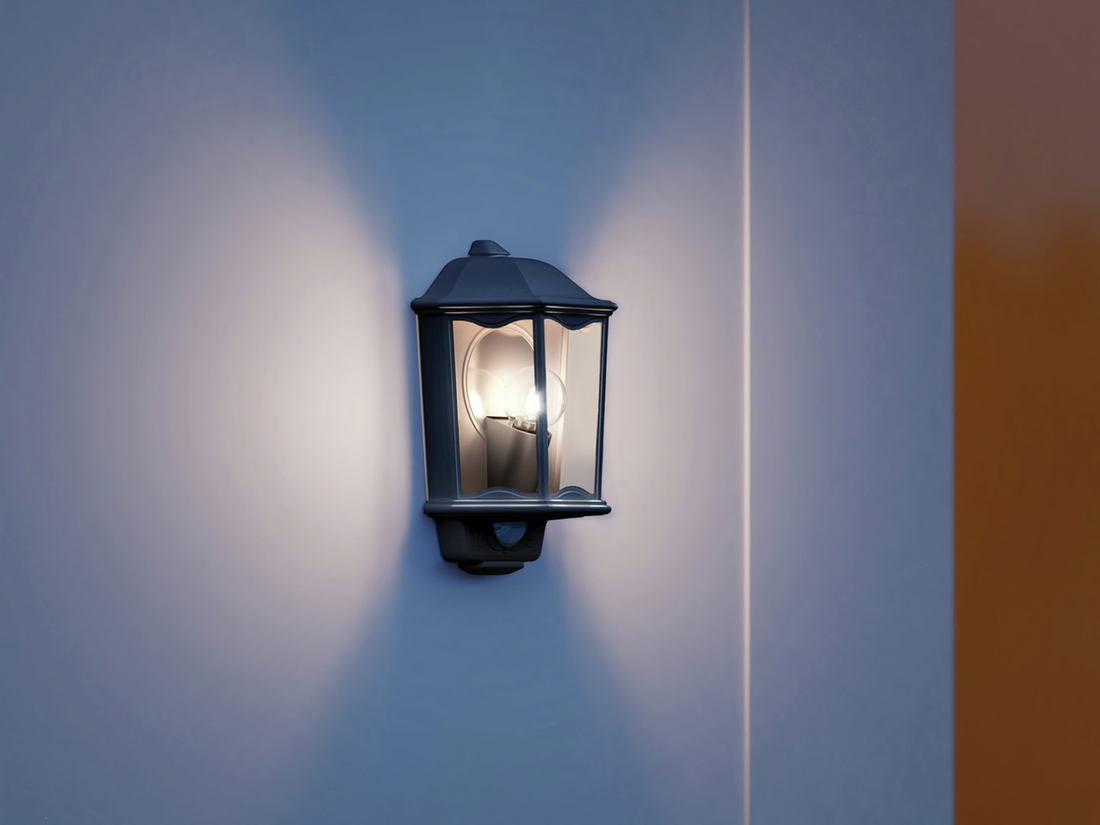 Nástěnná senzorová lampa L 190 S černá