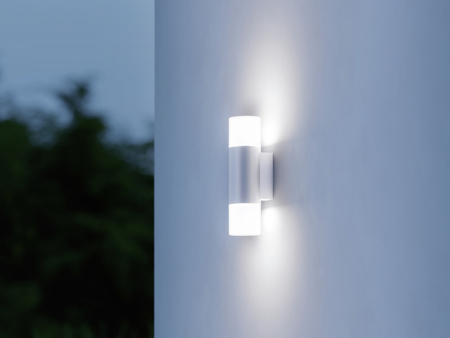 Venkovní nástěnná LED lampa se senzorem L 910 S stříbrné, 9,8W, 3000K