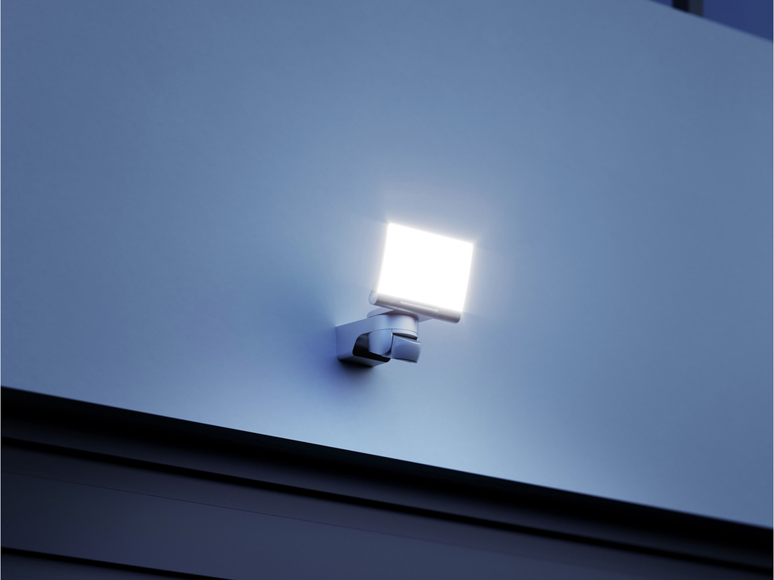 Senzorový reflektor XLED home 2 S bílý, 13,7W, 3000K